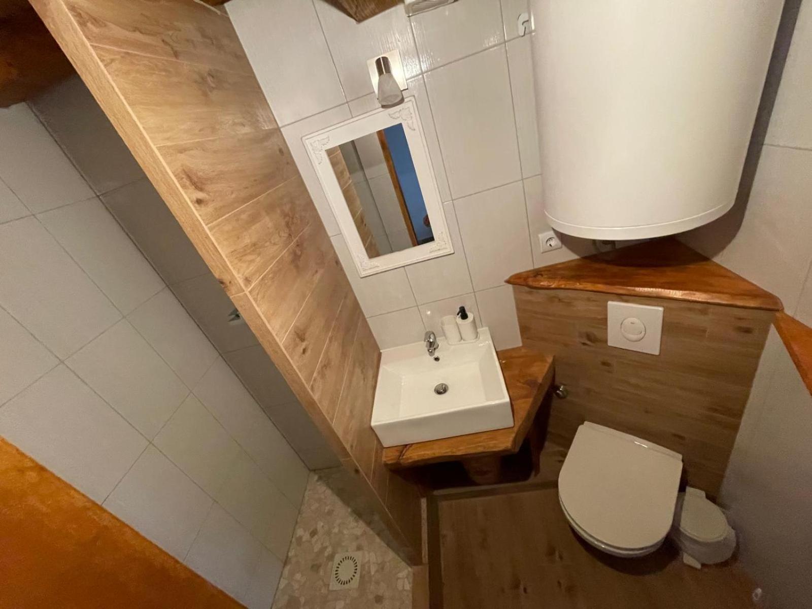 Amanda C Apartment สตารีกราด-ปาเคลนีซา ภายนอก รูปภาพ